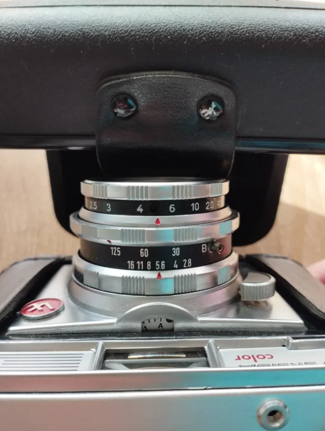 Cámara Werlisa color + Flash EVA BLITZ DM-18