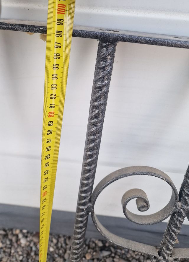 Reja de hierro forjado decorativa