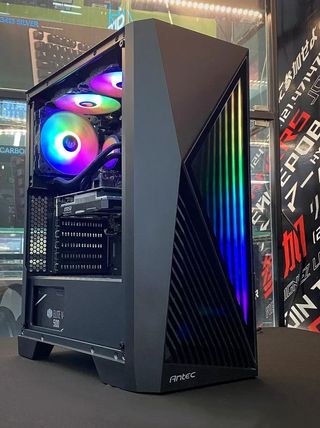 PC GAMER RYZEN 7 7800X3D + RTX 3060 ! ! NUEVO ! !