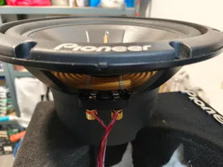 Subwoofer y Etapa Pioneer