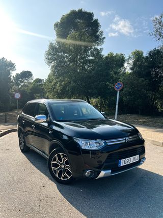 Mitsubishi Outlander 2016