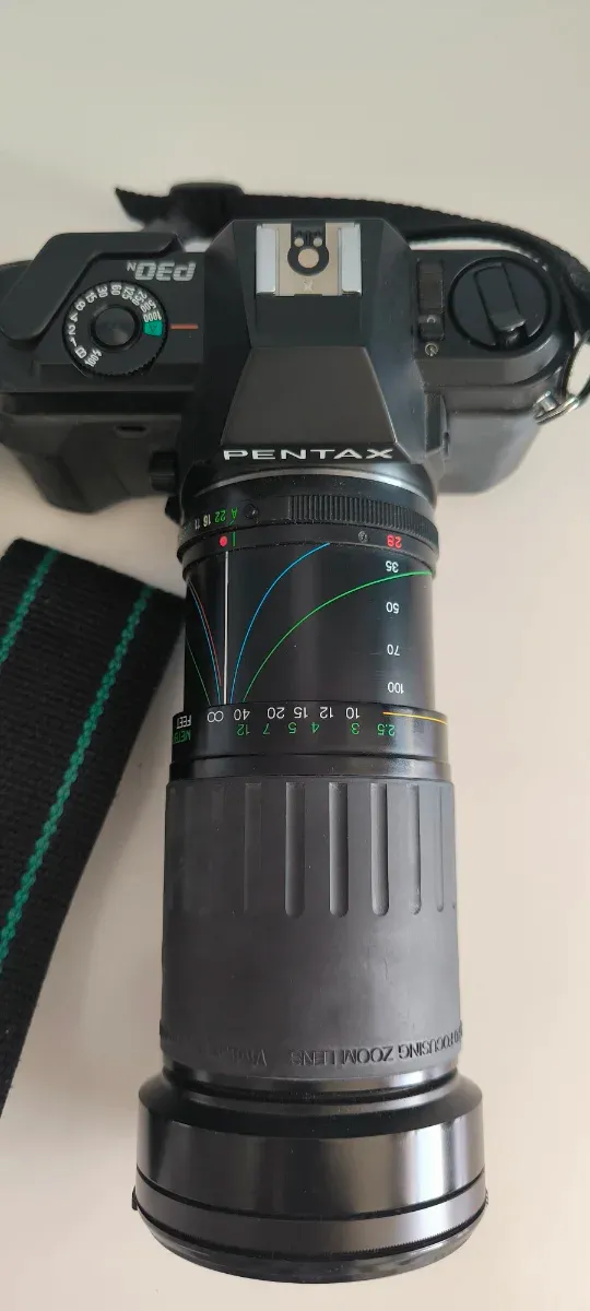 Cámara Pentax P30 + Teleobjetivo Vivitar