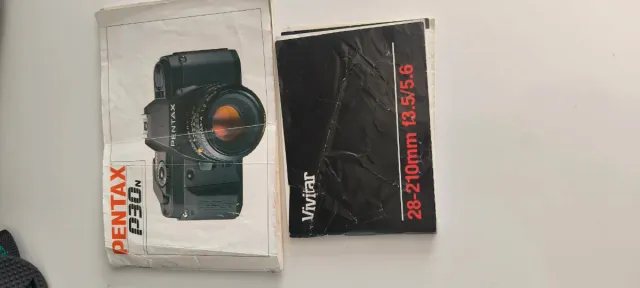 Cámara Pentax P30 + Teleobjetivo Vivitar