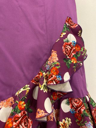 Falda flamenca volantes floral morado