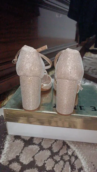 Scarpe eleganti ZONE 3 oro tacco 36