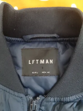 Chaqueta Bomber Azul. Talla L.  Precio negociable