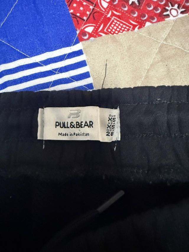 Pantalones Pull&Bear NASA negros