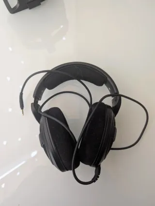 Sennheiser HD569
