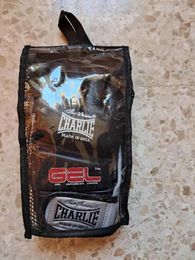 Guantillas MMA Charlie Talla L