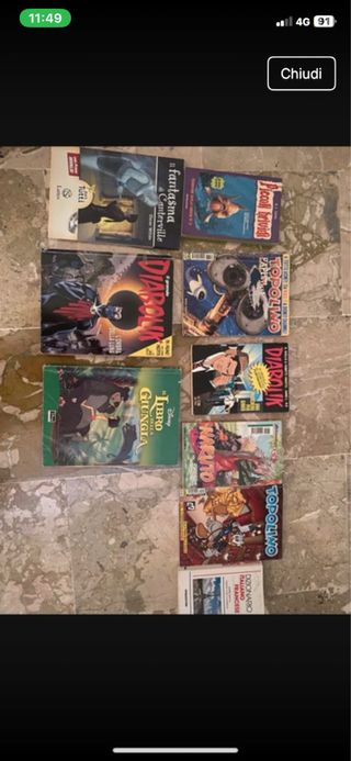 Vari libri e fumetti in vendita