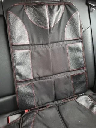 Protector asiento coche negro