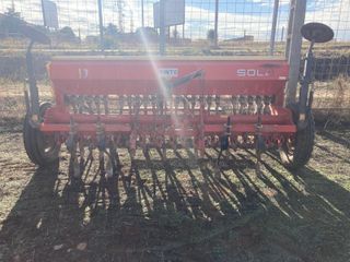 Sembradora con variador de 21 botas