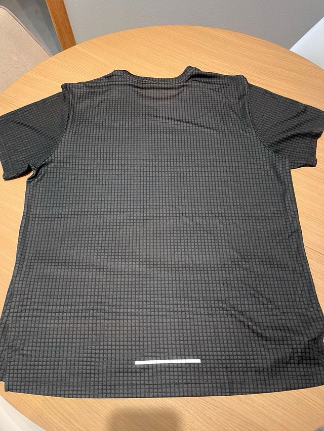 Camiseta deportiva Nike M