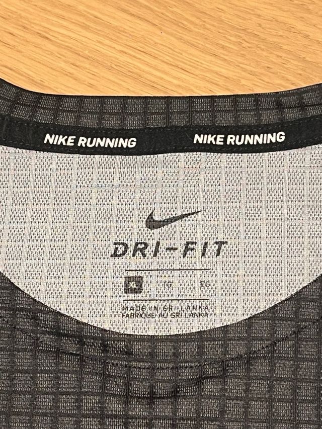 Camiseta deportiva Nike M