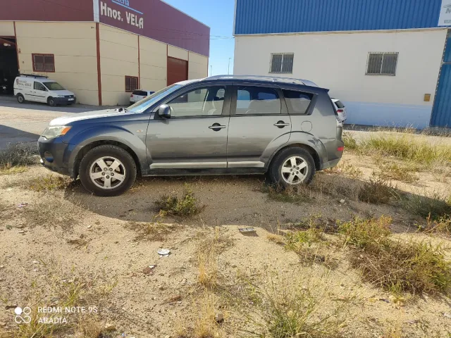 Mitsubishi Outlander 2008