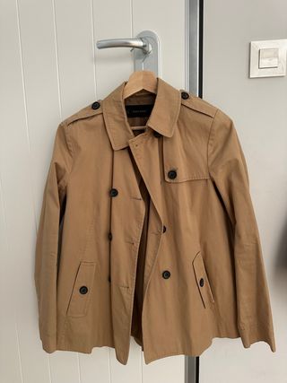 Gabardina corta Zara Beige