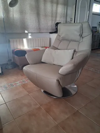 Sillon relax piel sintetica 2 motores, tengo 2