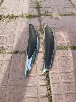 Embellecedor Laterales Piaggio Beverly 125