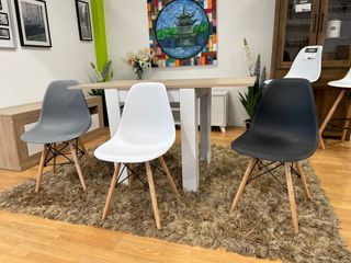 MESA AUXILIAR EXTENSIBLE + 4 SILLAS