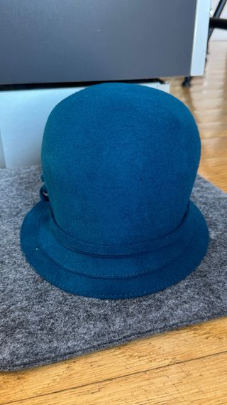 Cappello cloche lana blu petrolio nuovo