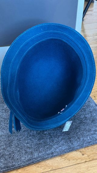 Cappello cloche lana blu petrolio nuovo