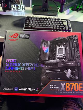 Placa Base ASUS ROG STRIX X870E-E Gaming WiFi