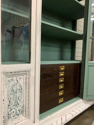 Antigua vitrina