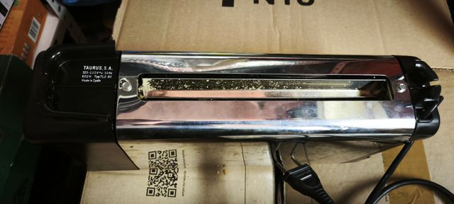 Tostadora Ufesa TOP 2 y sanguichera .