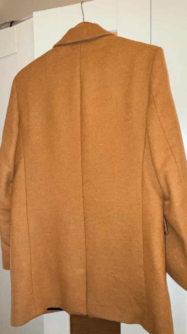 Abrigo Zara Beige Talla S/38