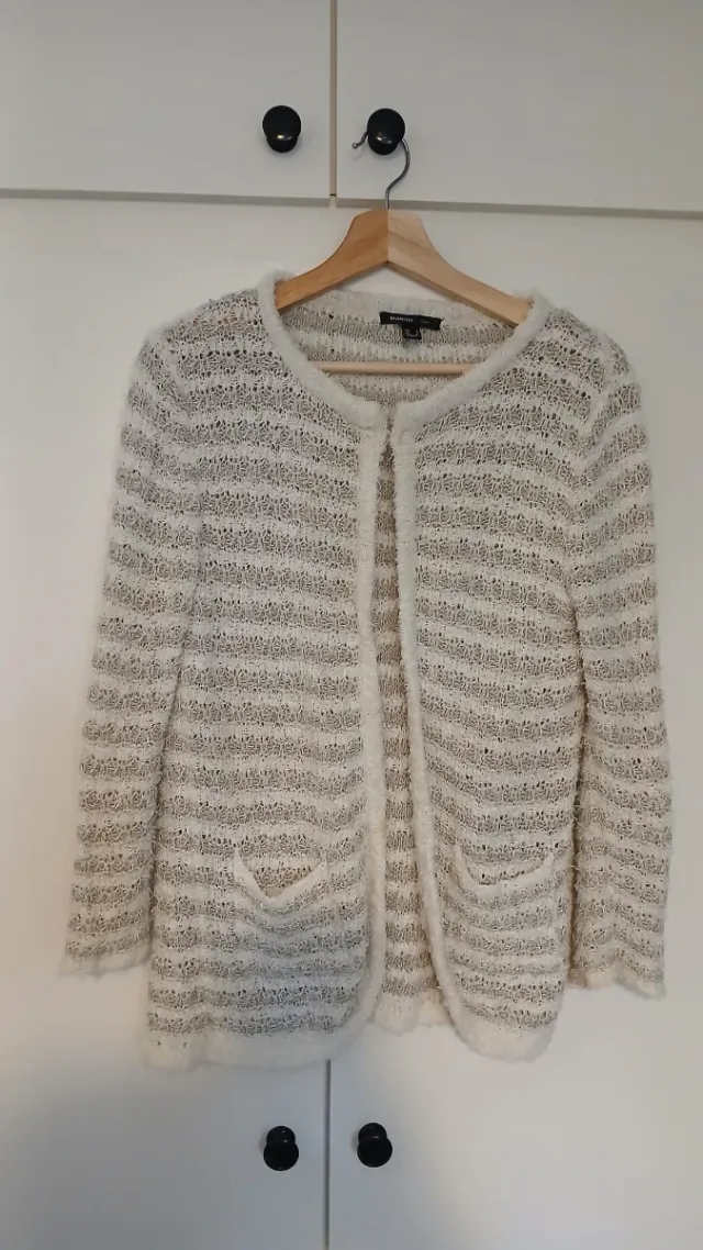 Chaqueta Mango Rayas Blanco y Gris