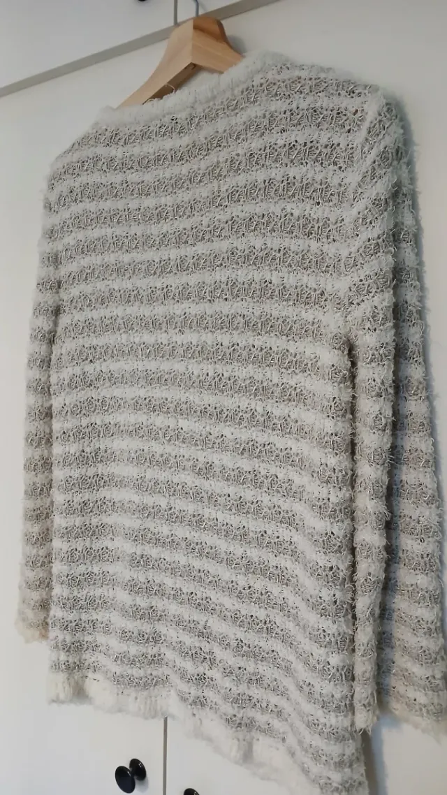 Chaqueta Mango Rayas Blanco y Gris