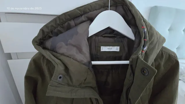 Abrigo niño verde talla 10