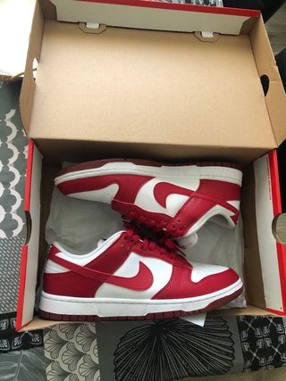 Nike Dunk Rojo y Blanco