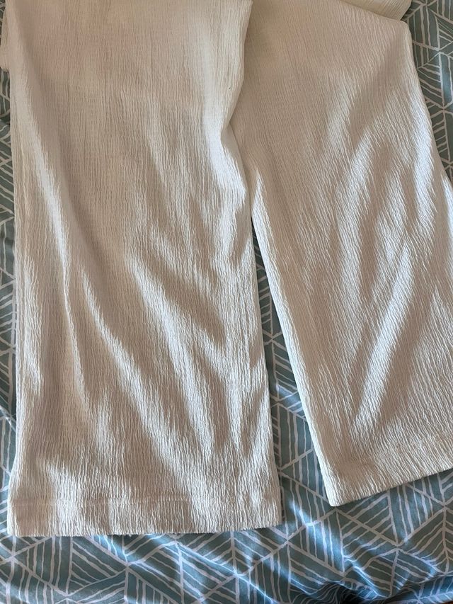 Pantalón blanco lino rugoso