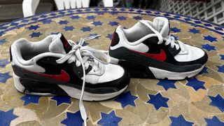 Nike Air Max Blancas Rojas y Negras  talla 30