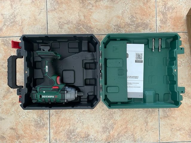 Atornilladora de impacto Parkside