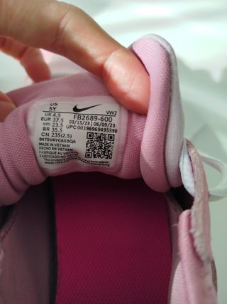 Zapatillas Nike Baloncesto Rosa