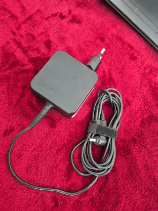 Portátil Lenovo IdeaPad Negro