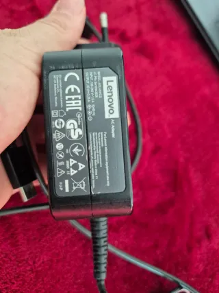 Portátil Lenovo IdeaPad Negro