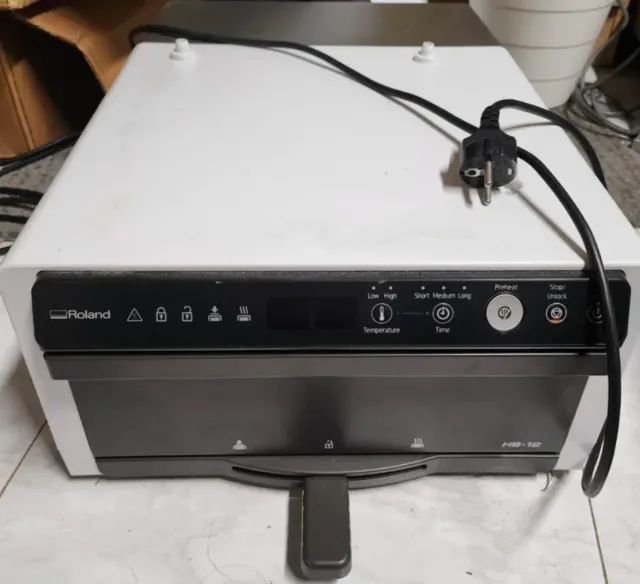 Horno Finalizador Ricoh e Impresora r100