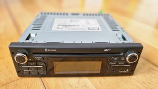 Radio Renault Kangoo II CD MP3 USB Bluetooth de segunda mano por