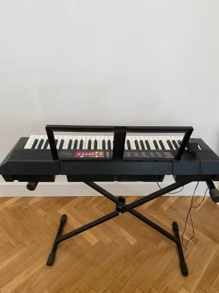 Teclado Yamaha PSR-F51