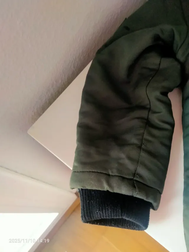 Chaqueta verde forro pelitos talla 5 años