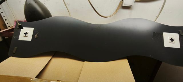 Espejo decorativo ondulado y cristal mesa de color