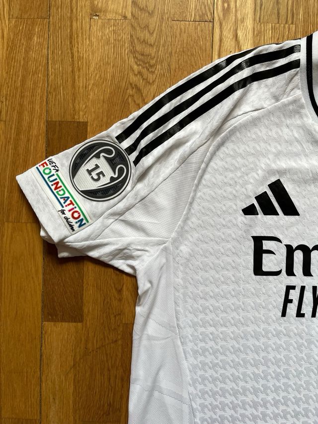 Camiseta Original Real Madrid Mbappe 9 UCL