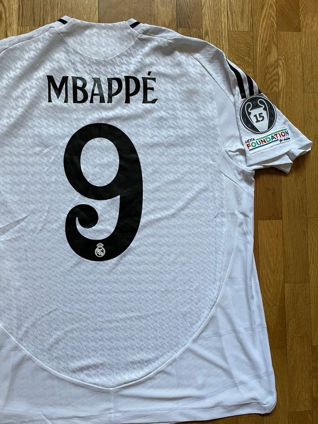 Camiseta Original Real Madrid Mbappe 9 UCL