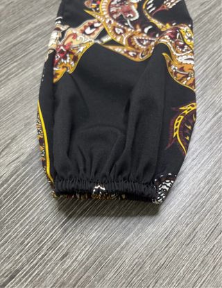 Abito scollo V fantasia paisley