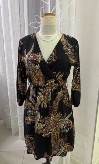 Abito scollo V fantasia paisley