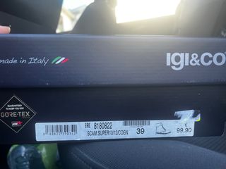 Stivali marroni usati una volta, non utilizzo