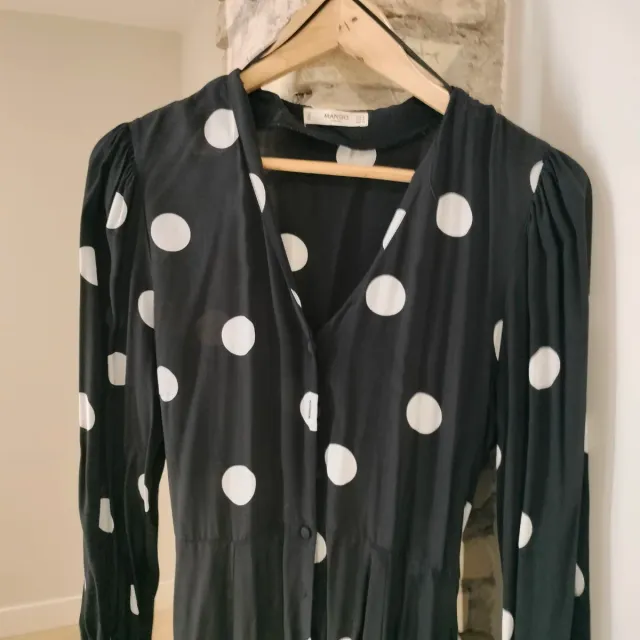 Vestido Mango lunares negro y blanco